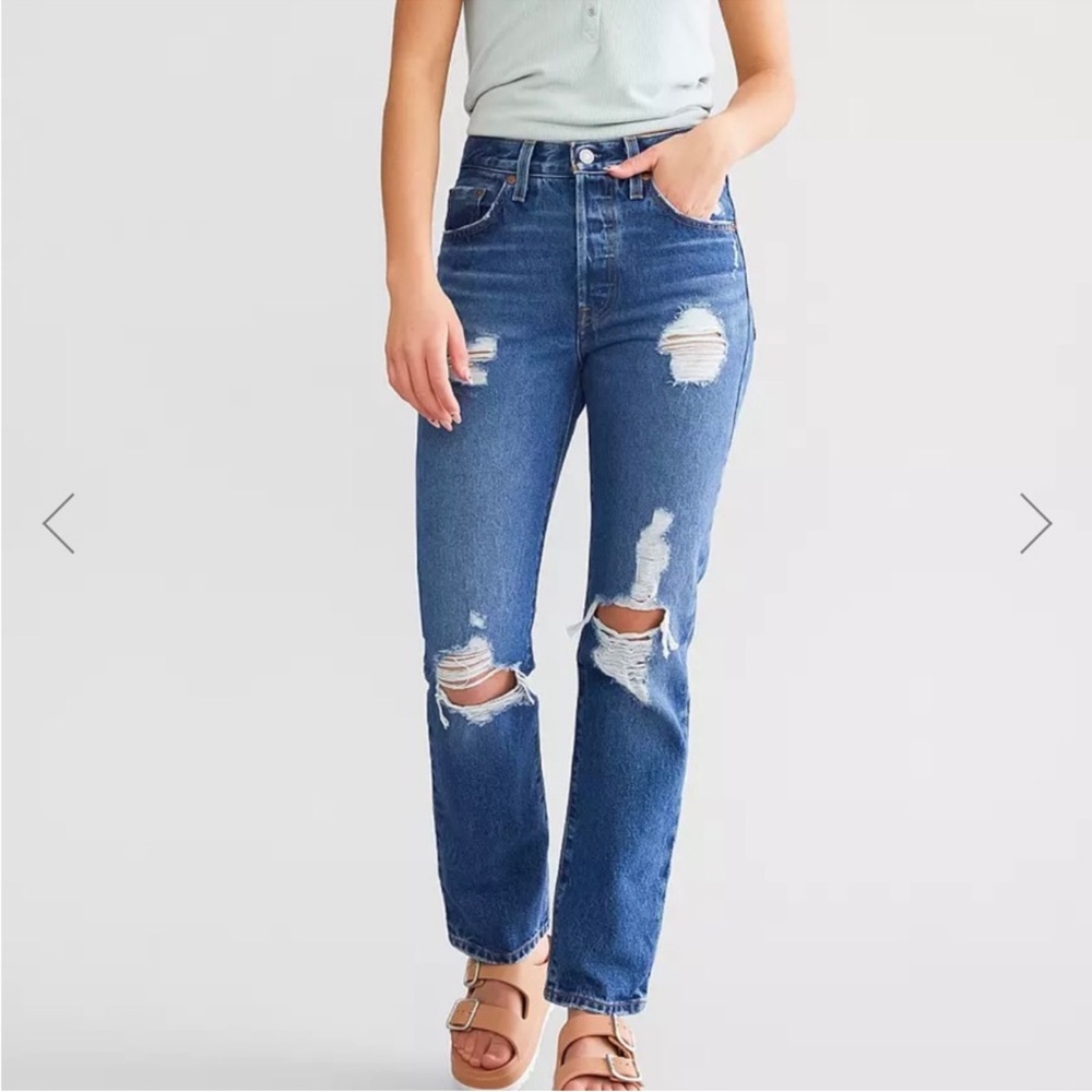 Levi’s 501 Dark Wash Distressed NWOT